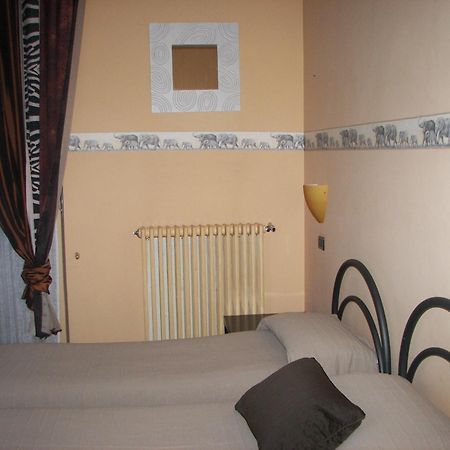 Albergo Sangrila Lanzo Torinese Exteriör bild