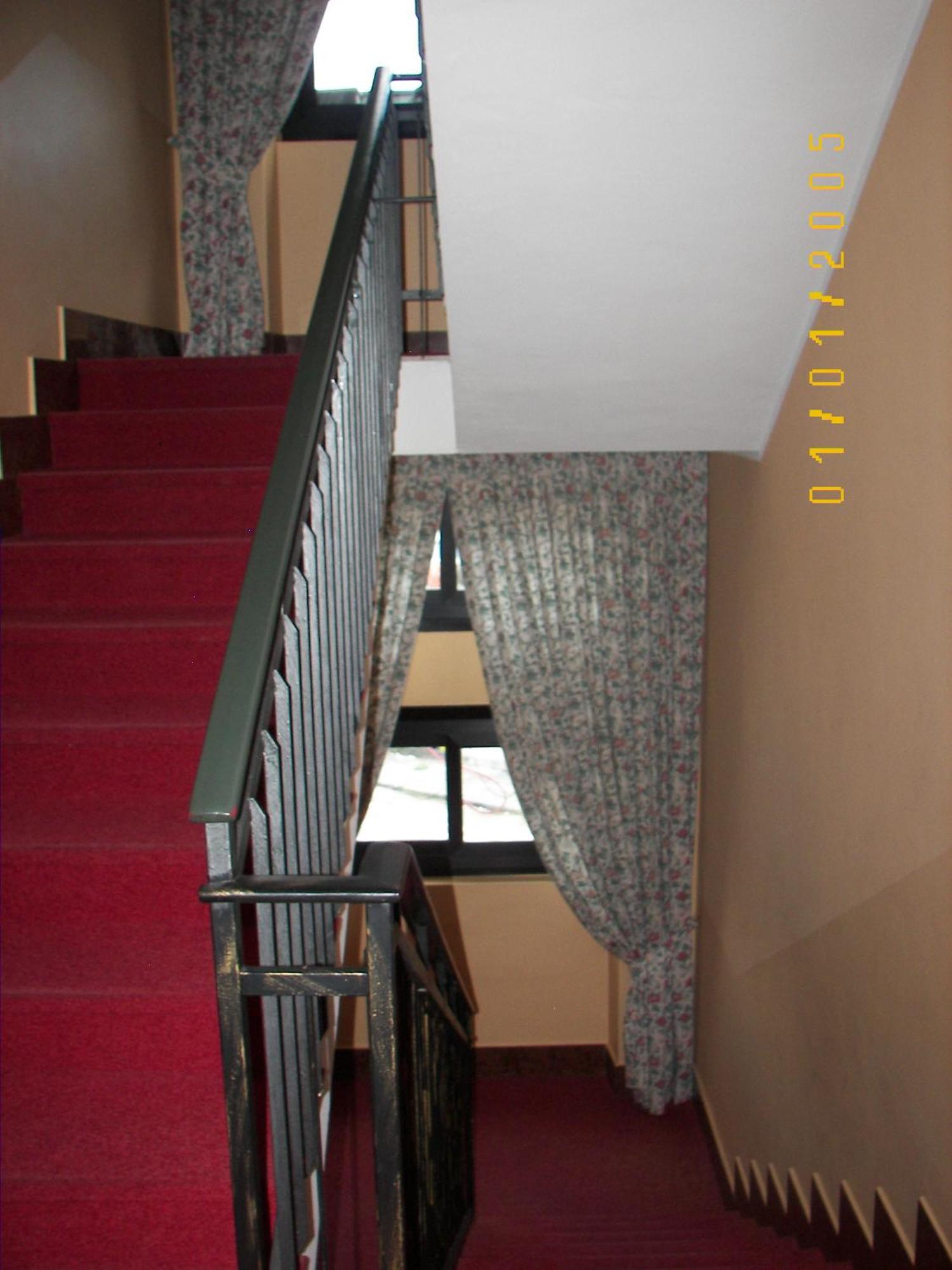 Albergo Sangrila Lanzo Torinese Exteriör bild