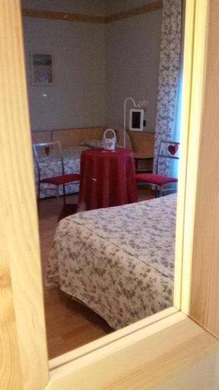 Albergo Sangrila Lanzo Torinese Exteriör bild