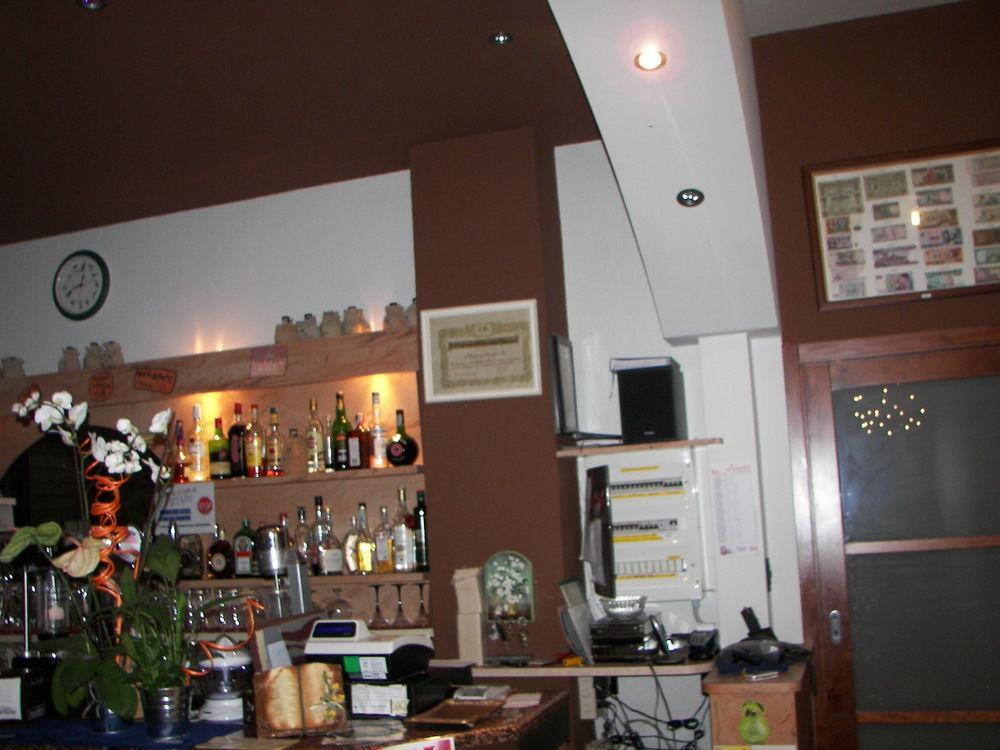 Albergo Sangrila Lanzo Torinese Exteriör bild