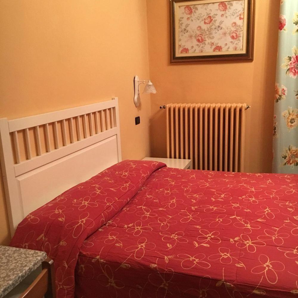 Albergo Sangrila Lanzo Torinese Exteriör bild