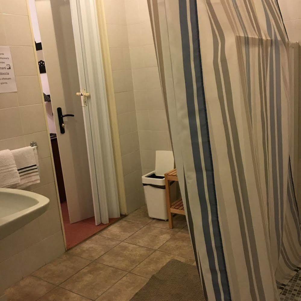 Albergo Sangrila Lanzo Torinese Exteriör bild